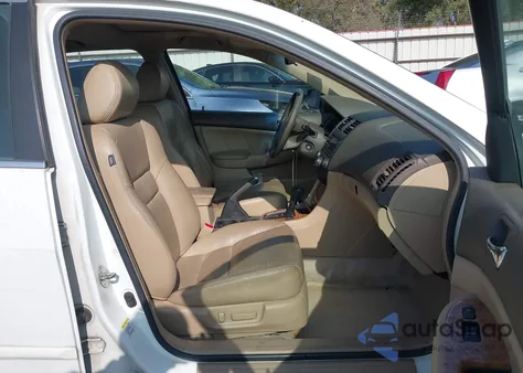 2005 Honda Accord 3.0 Ex from USA, damaged, VIN 1HGCM66515A020803